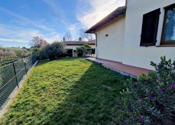 10.jpg - Casa indipendente Via Milano, Castiglione del Lago - foto 10