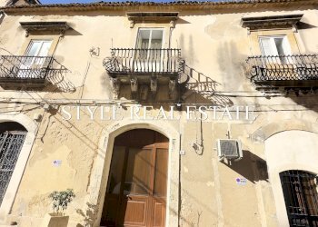 facciata - Palazzo Storico Via San Pietro, Siracusa - foto 3