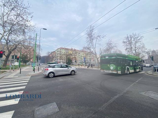 Shop Piazza Andrea Fusina, Milano - photo 1