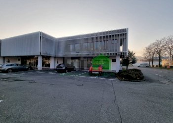 Capannone strada Padana Superiore, Cernusco sul Naviglio - foto 1