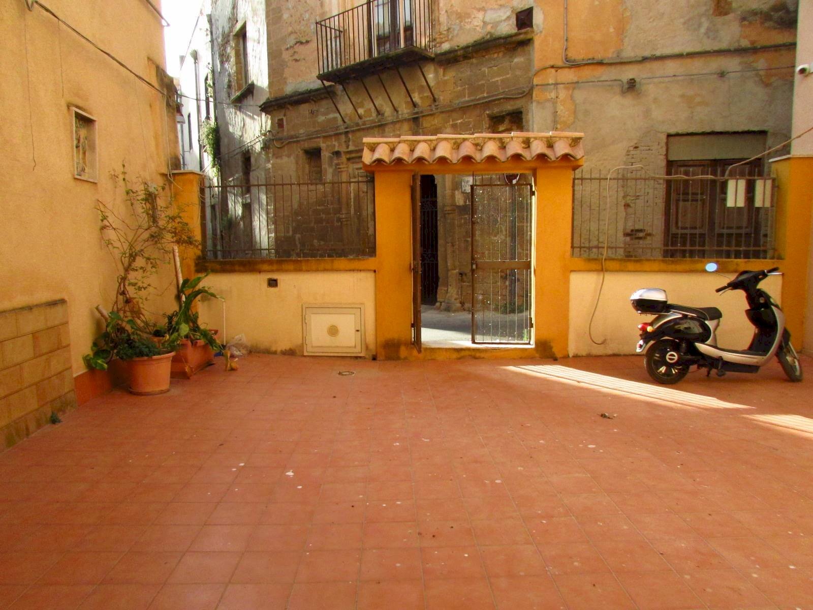 Two-room apartment Vicolo Gino 13, Sciacca - photo 1