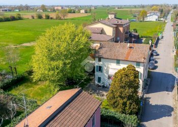 Independent house Via fratelli cervi, Castelnovo di Sotto - photo 1