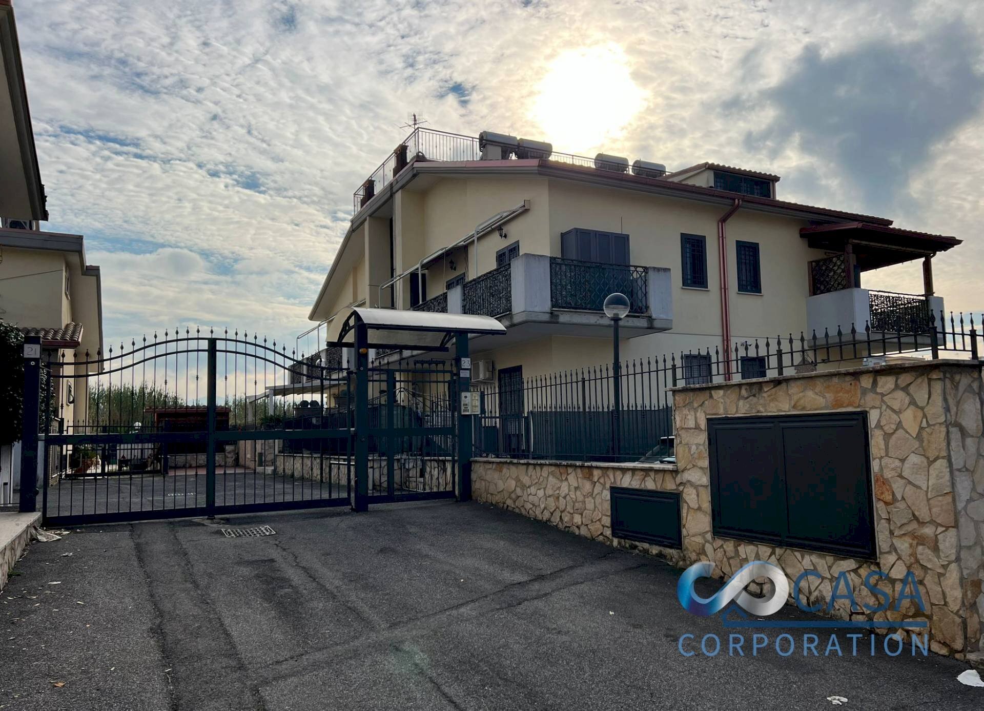 Three-room apartment Via Santo Stefano Quisquina, Roma (neighborhood Borghesiana) - photo 1
