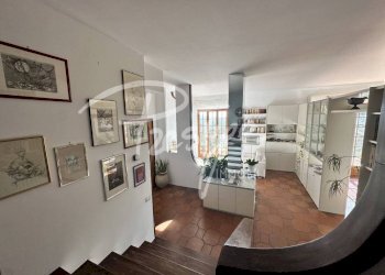 Salone - Villa via Montepertico, La Spezia - foto 13