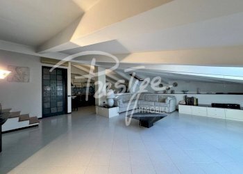 Salone - Villa via Montepertico, La Spezia - foto 19