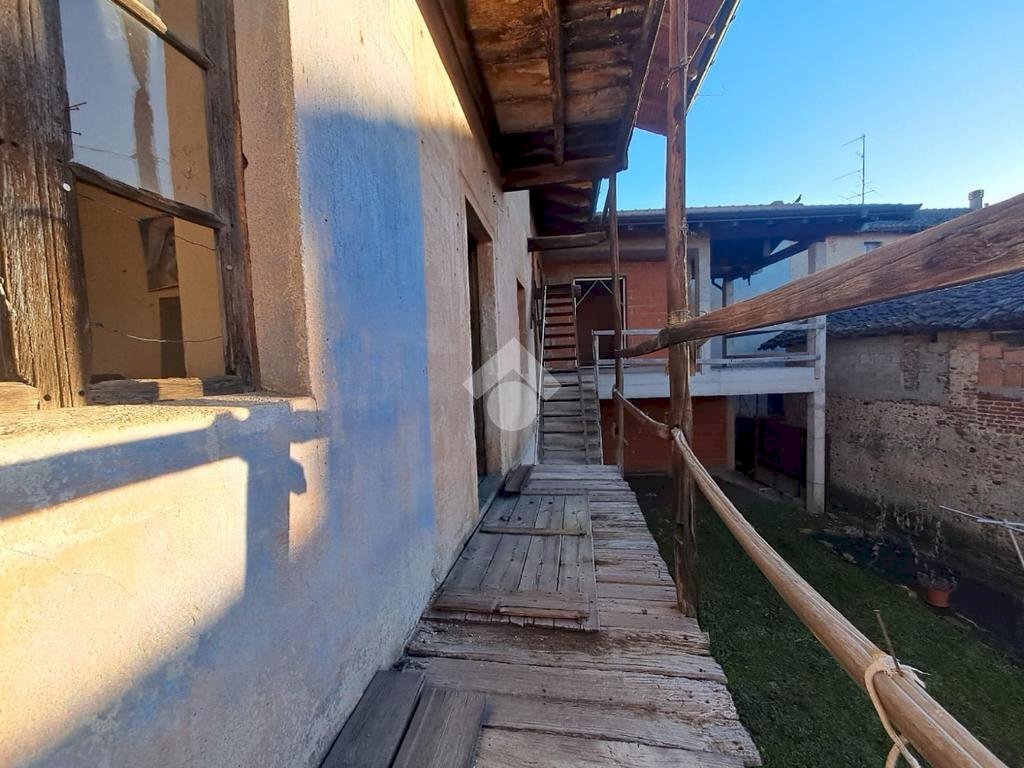 Casa indipendente Via Giacomo Matteotti, Suno - foto 3