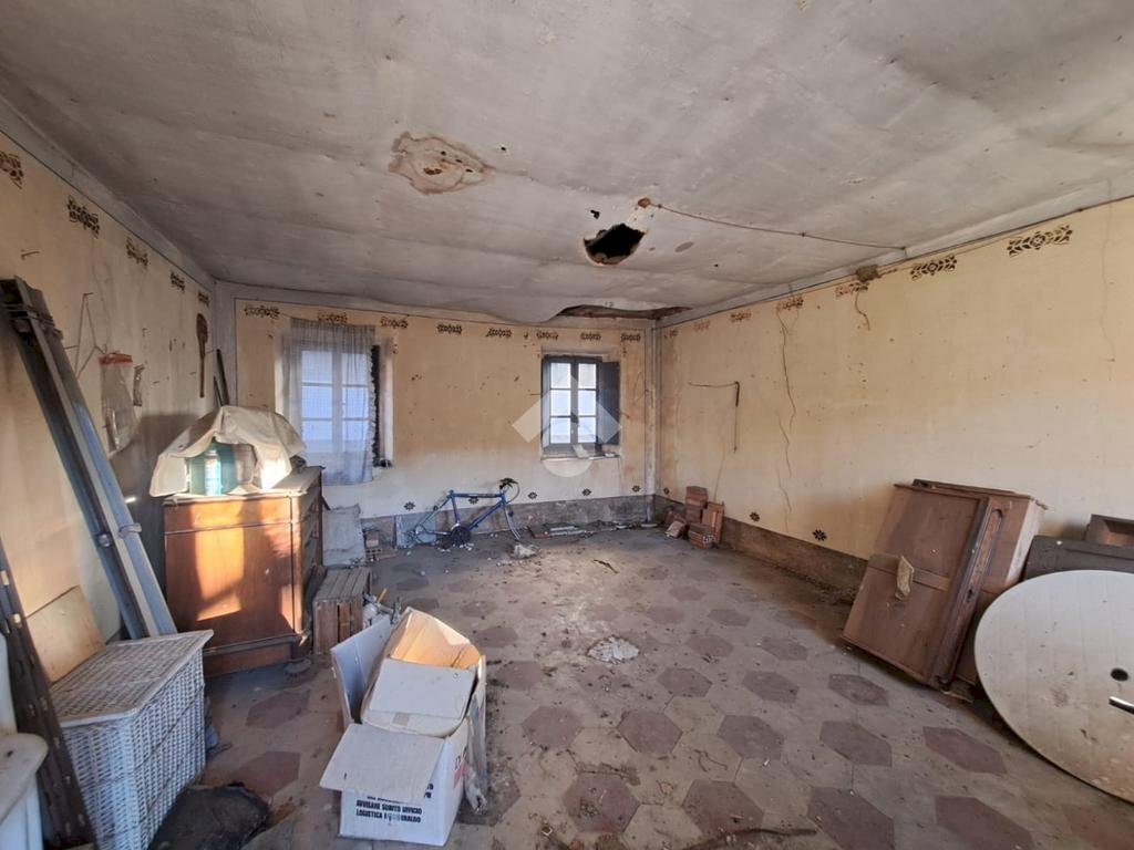 Casa indipendente Via Giacomo Matteotti, Suno - foto 2