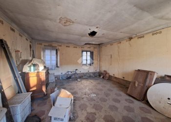 Casa indipendente Via Giacomo Matteotti, Suno - foto 2