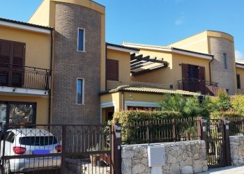 IMG_20240130_101108.jpg - Villa a Schiera Siracusa - foto 1