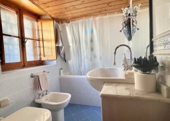 IMG_1119 3.JPG - Porzione di casa Massarosa - foto 27