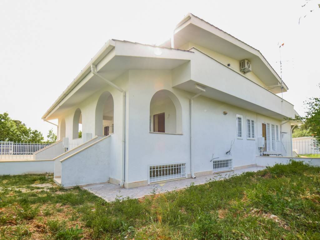 Trilocale Via Tommaso Traetta, Roma (zona Infernetto) - foto 3