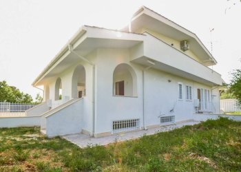 Trilocale Via Tommaso Traetta, Roma (zona Infernetto) - foto 3