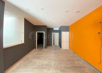 04.JPG - Locale Commerciale Villaricca - foto 4