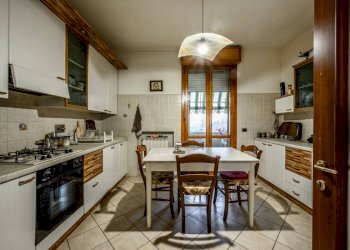Four-room apartment Strada Albareto, Modena - photo 4