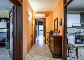 Four-room apartment Strada Albareto, Modena - photo 5