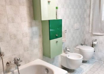 Three-room apartment Via Emilia Est, Modena - photo 5