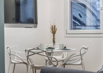 Two-room apartment Largo Porta Sant'Agostino, Modena (neighborhood Centro Storico) - photo 6