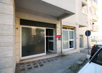 Negozio Via Don Minzoni, Martina Franca - foto 1