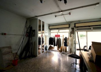 Negozio Via Don Minzoni, Martina Franca - foto 5