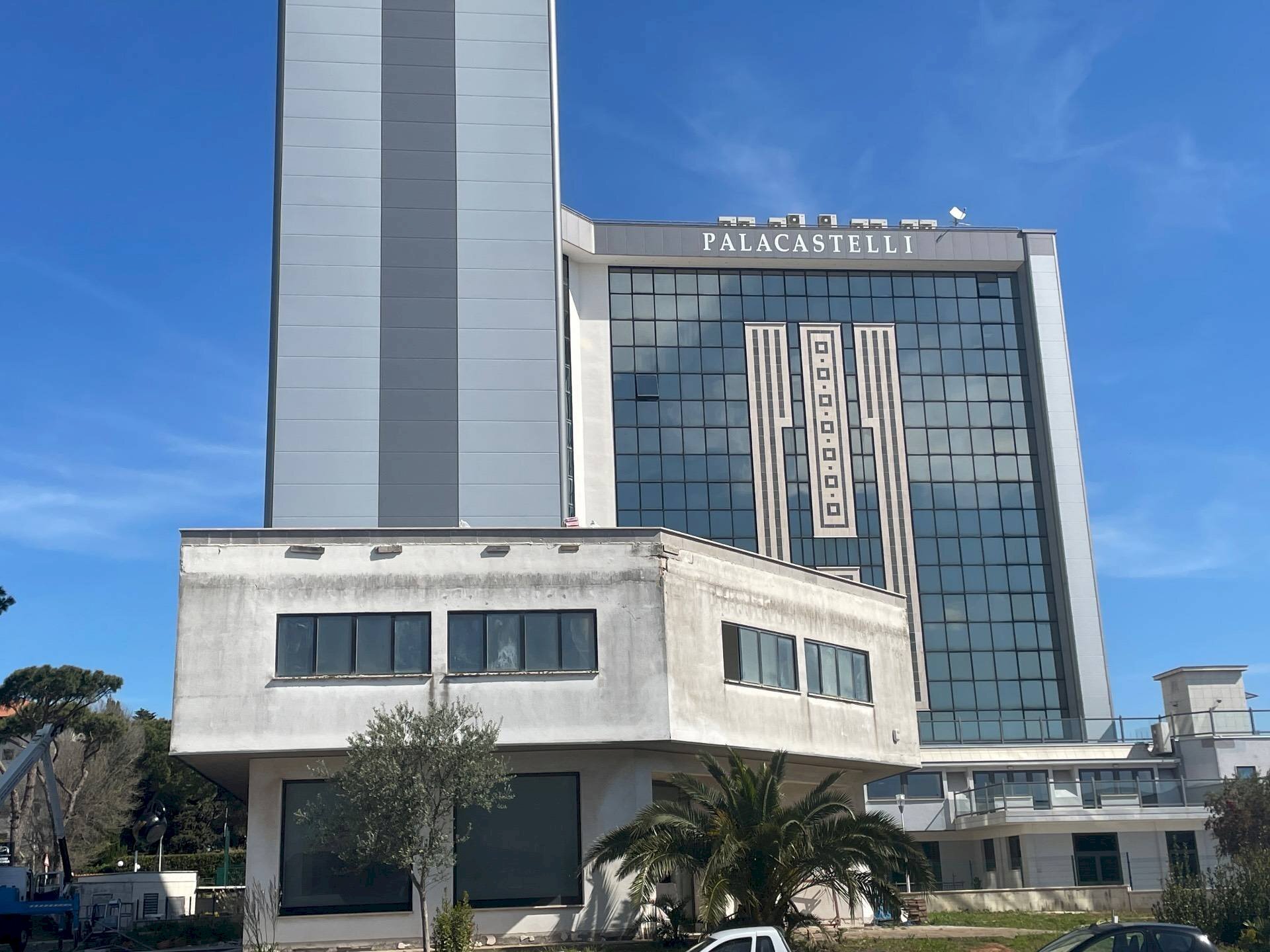 Locale Commerciale via Campobello, Pomezia - foto 3