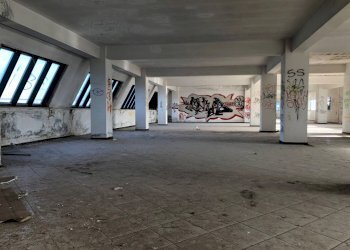 Locale Commerciale via Campobello, Pomezia - foto 5