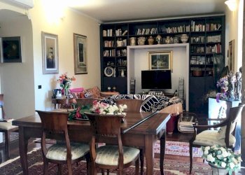 6eba8a83-9d54-475f-a52b-65886ac6a4ea.jpg - Porzione di casa Ameglia - foto 5