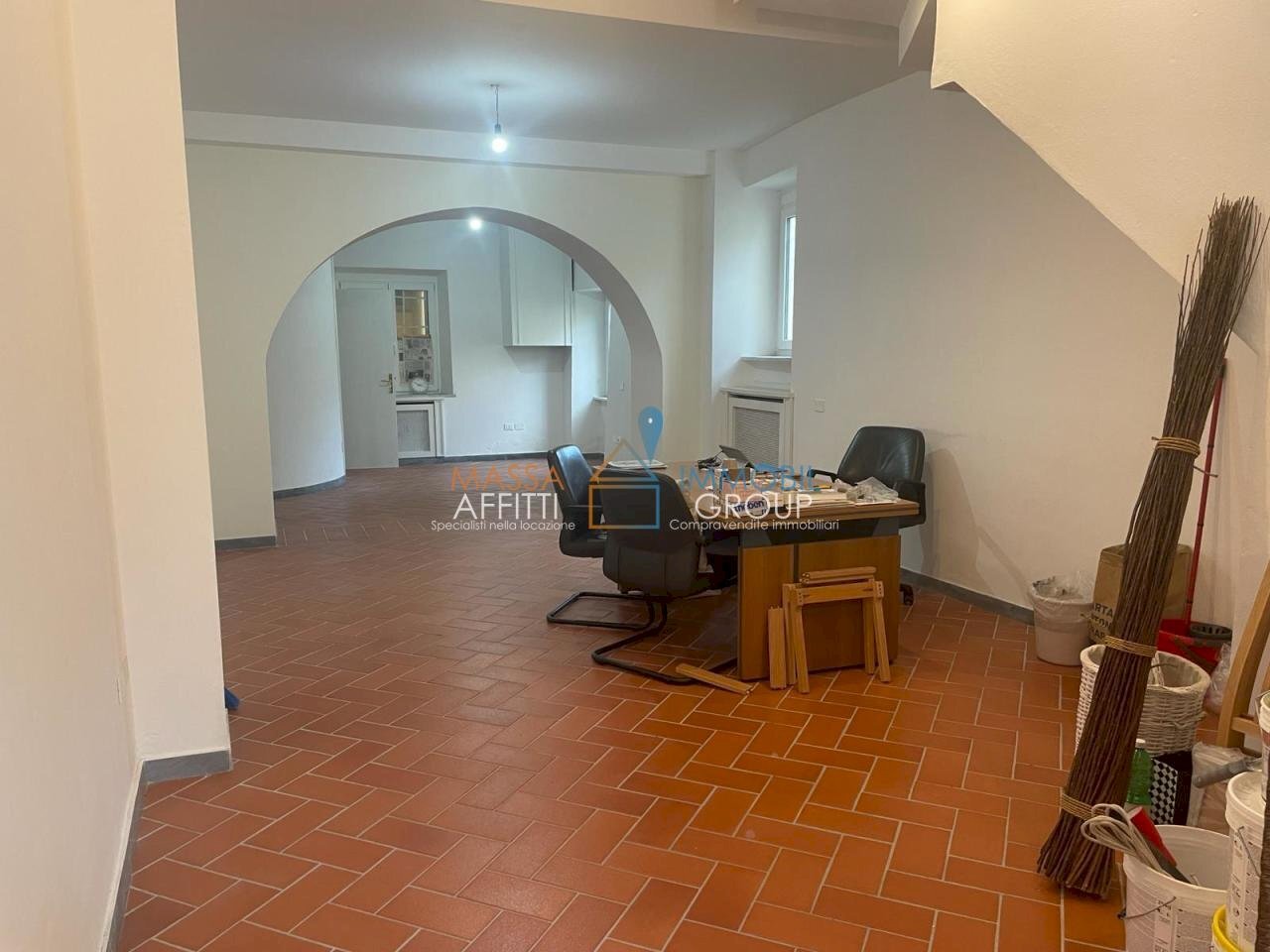 WhatsApp Image 2024-02-01 at 10.33.21 (2).jpeg - Commercial Premises Via Cavour 20, Massa - photo 2