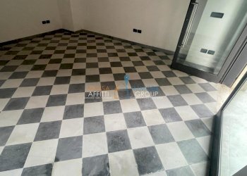 WhatsApp Image 2024-02-01 at 10.09.02 (4).jpeg - Locale Commerciale Via Cavour 20, Massa - foto 1