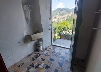 ingresso palazzina - Appartamento Via Cremeno 10, Genova - foto 21