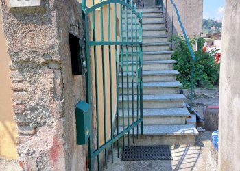 scala di accesso - Appartamento Via Cremeno 10, Genova - foto 30