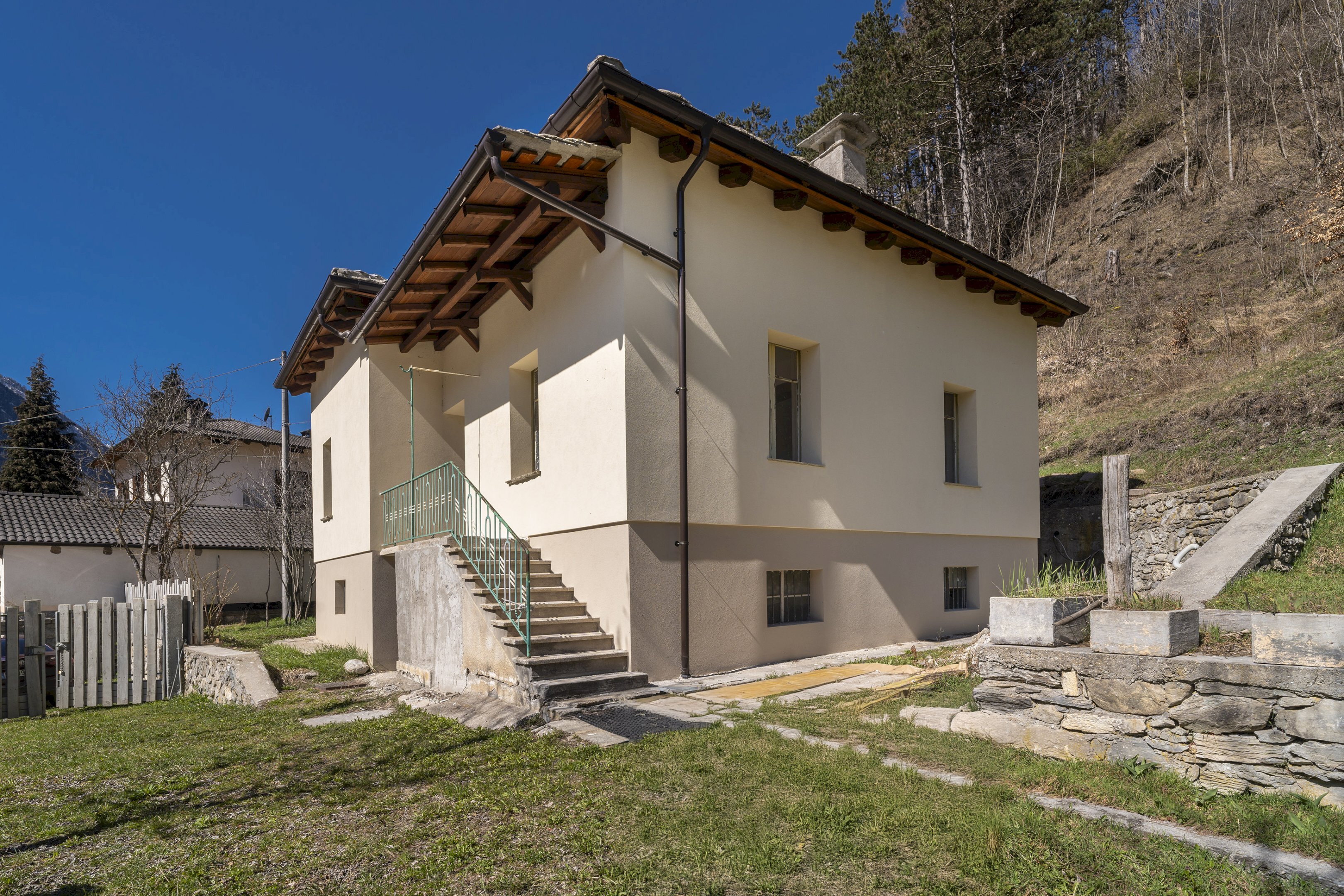 Independent house via Nazionale, 2, Prazzo - photo 1