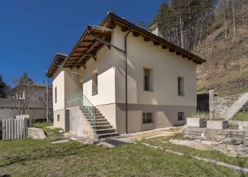 Independent house via Nazionale, 2, Prazzo - photo 1