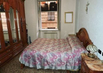 Camera - Quadrilocale via Massimo d'Azeglio 5, Genova (zona Sampierdarena) - foto 7