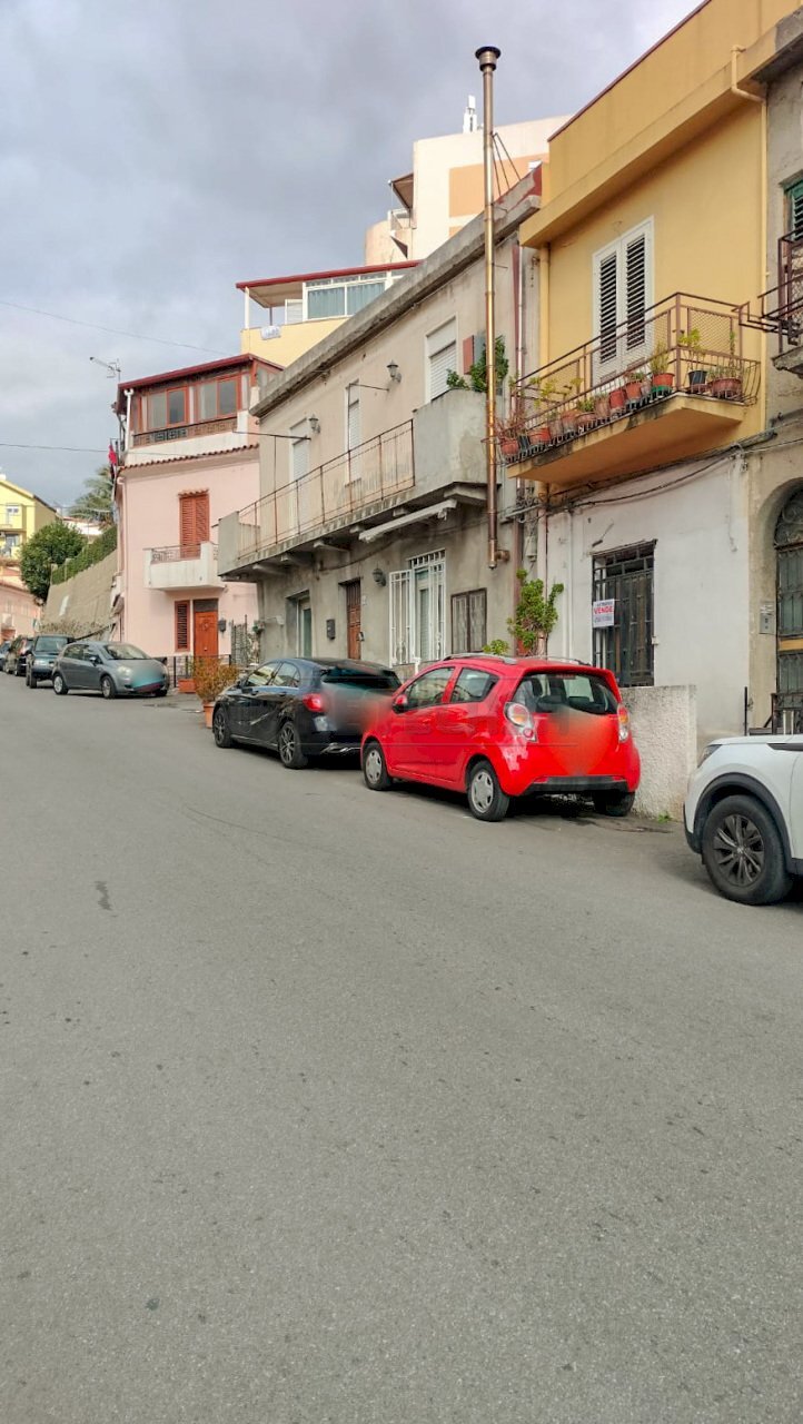1_edited.jpg - Commercial Premises Via Ernesto Cianciolo 74, Messina - photo 2