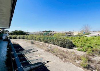 IMG_E9501.JPG - Locale Commerciale Provinciale per Acquaviva 1812, Gioia del Colle - foto 2