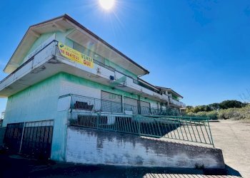 IMG_E9506.JPG - Locale Commerciale Provinciale per Acquaviva 1812, Gioia del Colle - foto 4