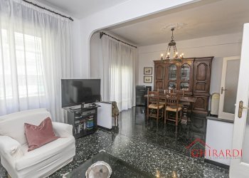 2.1 soggiorno.jpg - Appartamento VIA GIOVANNI AMBROGIO MOLFINO  10, Genova - foto 1