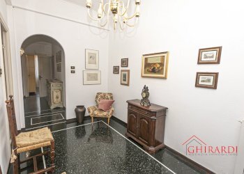 1.1 ingresso.jpg - Appartamento VIA GIOVANNI AMBROGIO MOLFINO  10, Genova - foto 3