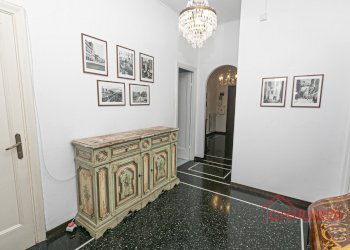 1.6 ingresso.jpg - Appartamento VIA GIOVANNI AMBROGIO MOLFINO  10, Genova - foto 8