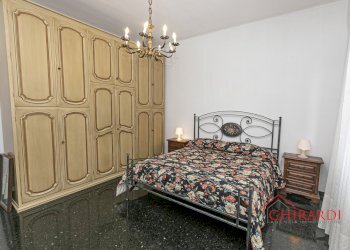 5.2 camera 1.jpg - Appartamento VIA GIOVANNI AMBROGIO MOLFINO  10, Genova - foto 22