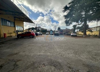 1240508-930e1h305k.jpg - Commercial Premises Via Acquale 25, Massa - photo 7