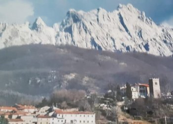 thumbnail_76185289-7a83-4218-8897-bac93378d506.jpg - Casa semi indipendente Via Olmo 27, Fosdinovo - foto 1