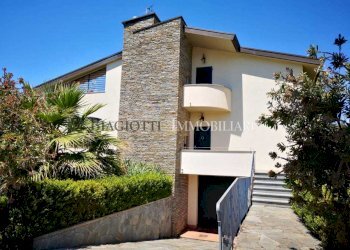 PHOTO-2022-10-17-16-18-09_1.jpg - Villa Livorno - foto 4