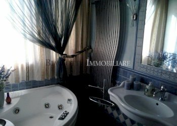 PHOTO-2022-10-17-16-19-13.jpg - Villa Livorno - foto 28