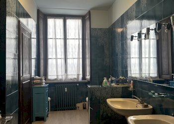 Bagno - Appartamento via San Quintino, 16, Torino (zona Centro) - foto 11