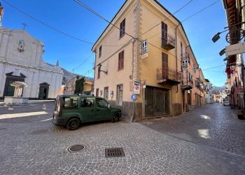 FACCIATA - Casa indipendente via Tommaso Vallauri, 58, Chiusa di Pesio - foto 1