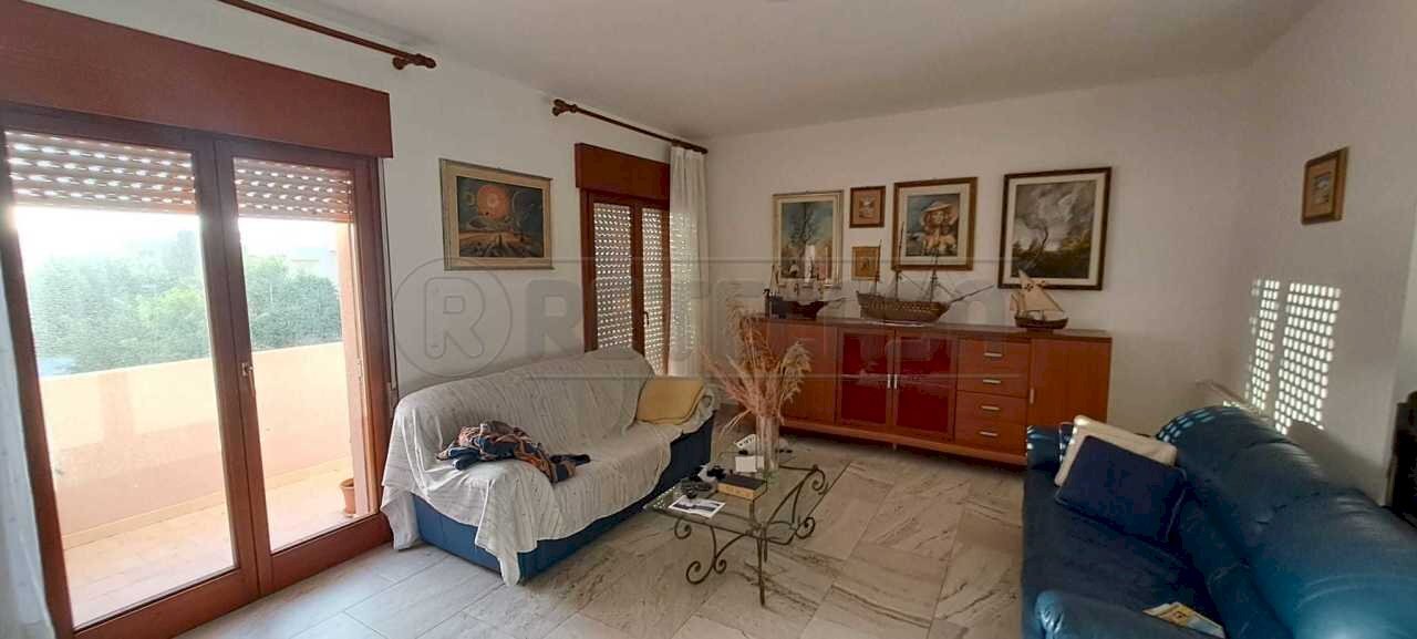 soggiorno in open space - Apartment Via Favorita 78/a, Marsala - photo 1