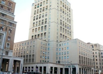 P1070851.JPG - Ufficio Via Fieschi  3, Genova - foto 14