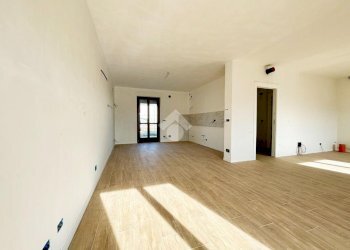 Villa Via Giacomo Leopardi, La Loggia - foto 8