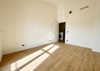 Villa Via Giacomo Leopardi, La Loggia - foto 30